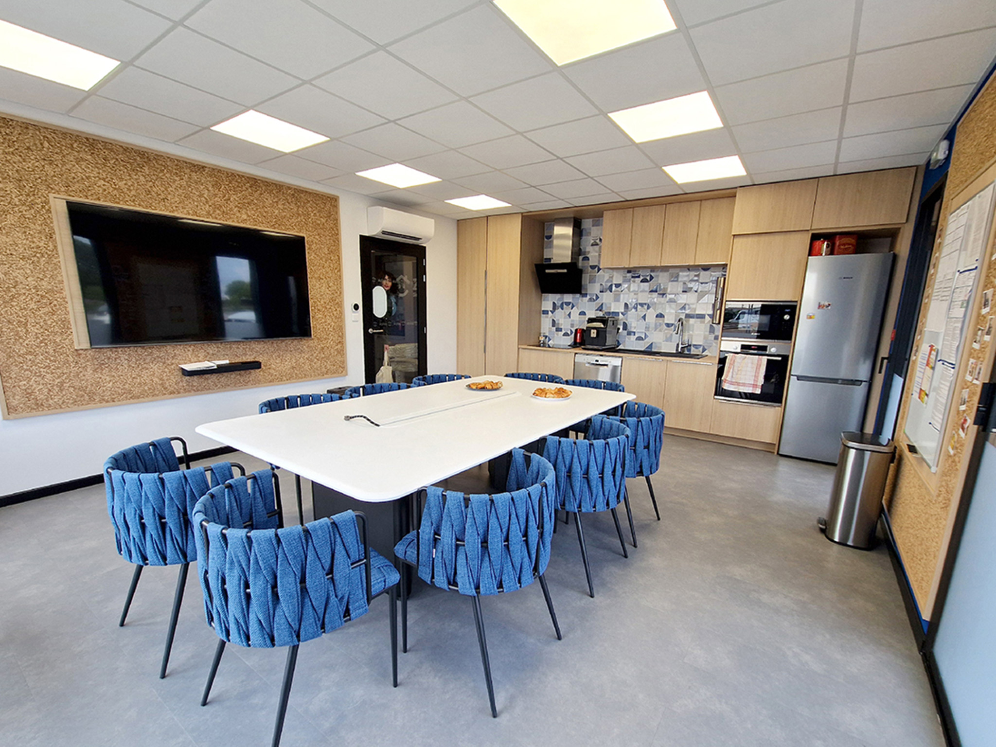 architecte-d'interieur-commercial-les-sables-d'olonne-studio-vesta-projet-retail-vendee-magasin-commerce-bureau-1